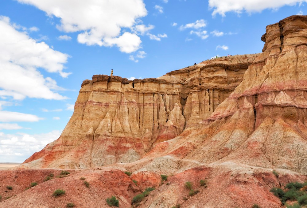  Tsagaan Suvarga („Weiße Stupa“) - Wunder der Wüste Gobi